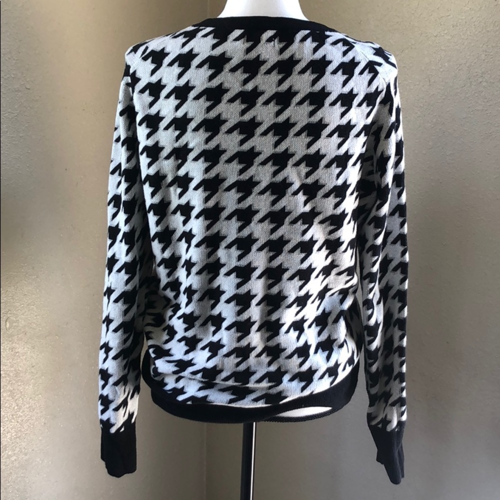 Buttoned down Cardigan Sweater - Picture 5 of 5